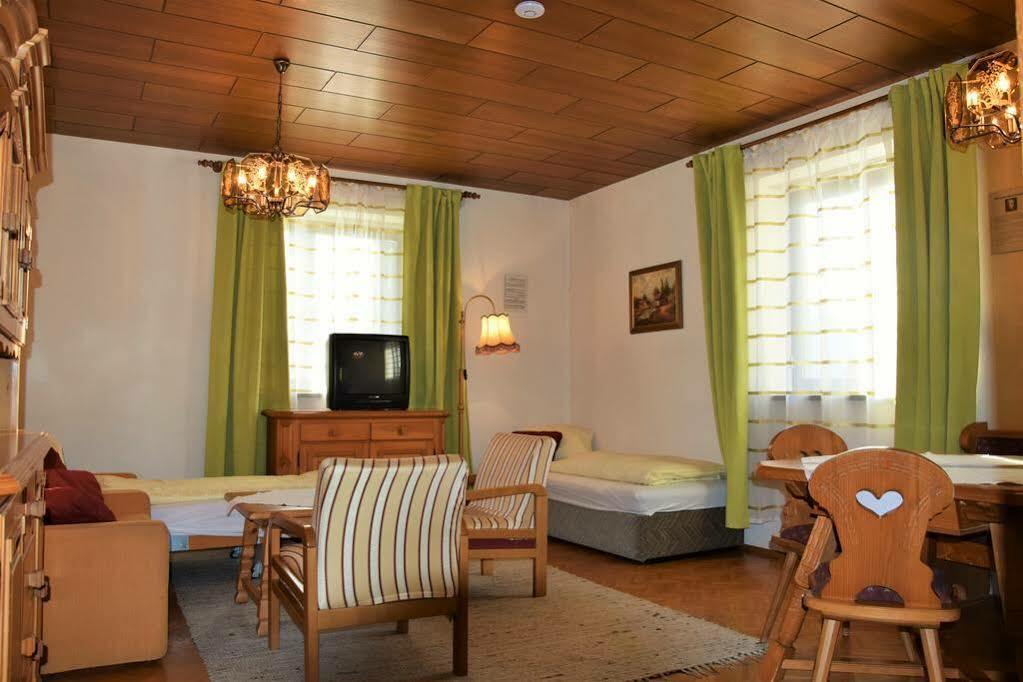 Amadee Appartements 巴德小基希海姆 外观 照片